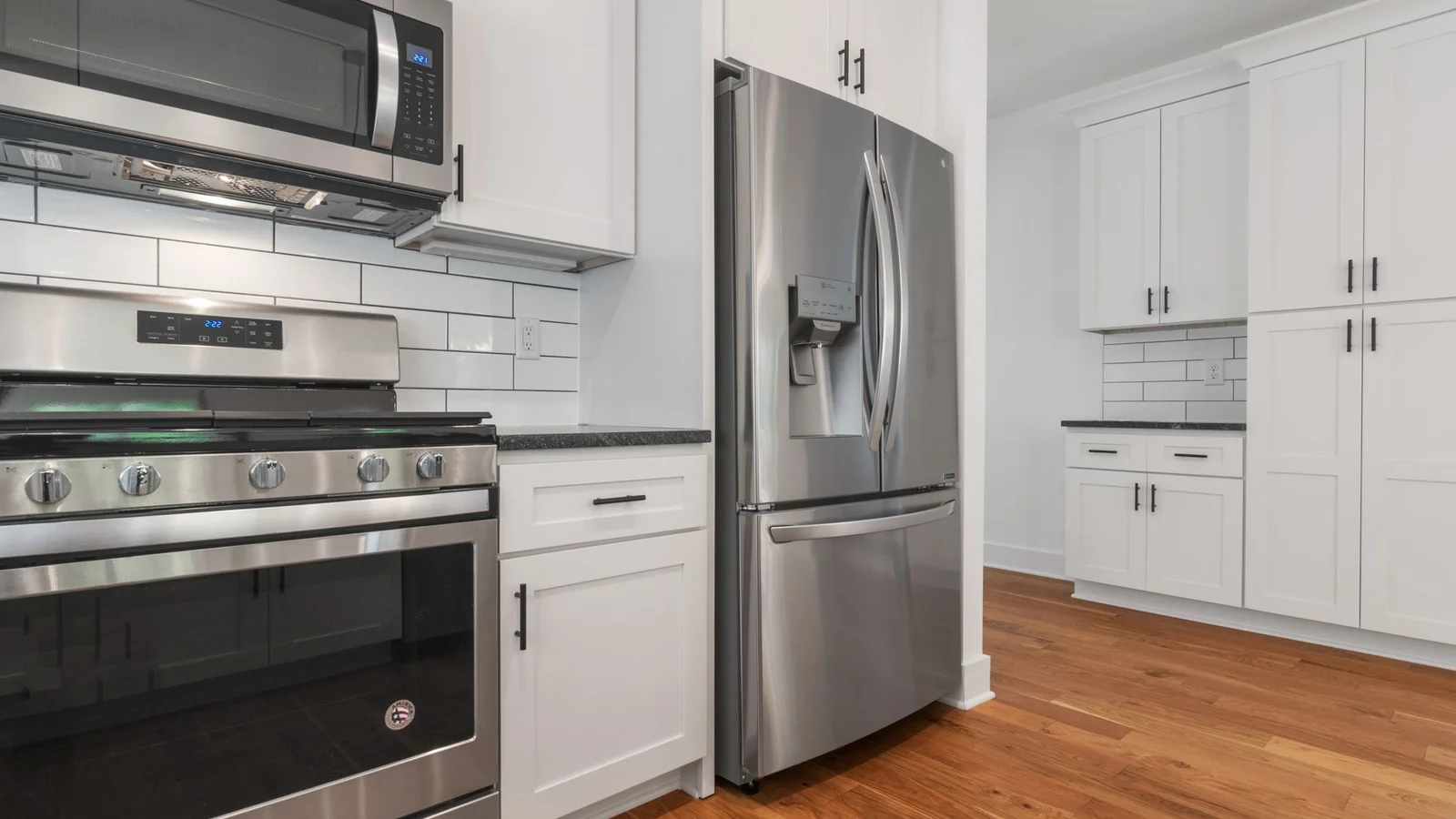 How to Clean Stainless Steel Appliances Without Streaks