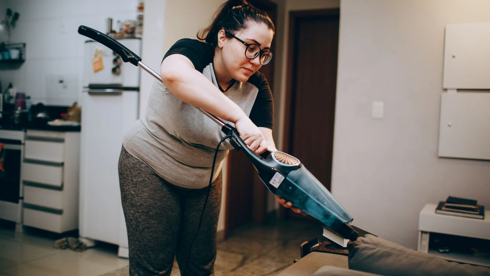 How to Hire a Move-Out Cleaning Service (And What It Costs)