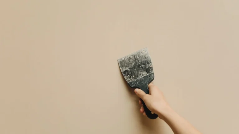 What Kind of Wall Damage Will Your Landlord Charge For?