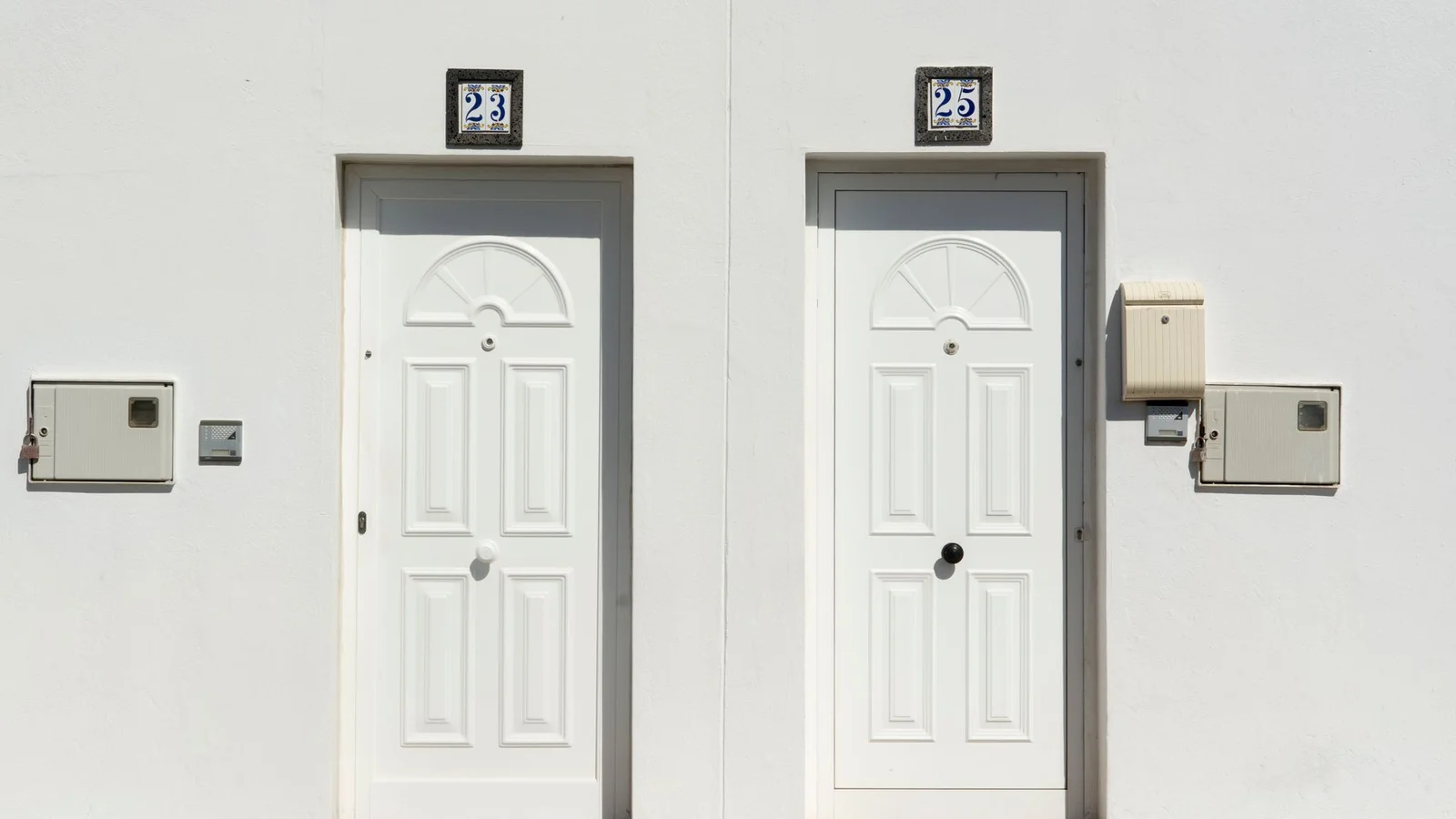 How to Fix a Door That Won’t Close Properly in a Rental