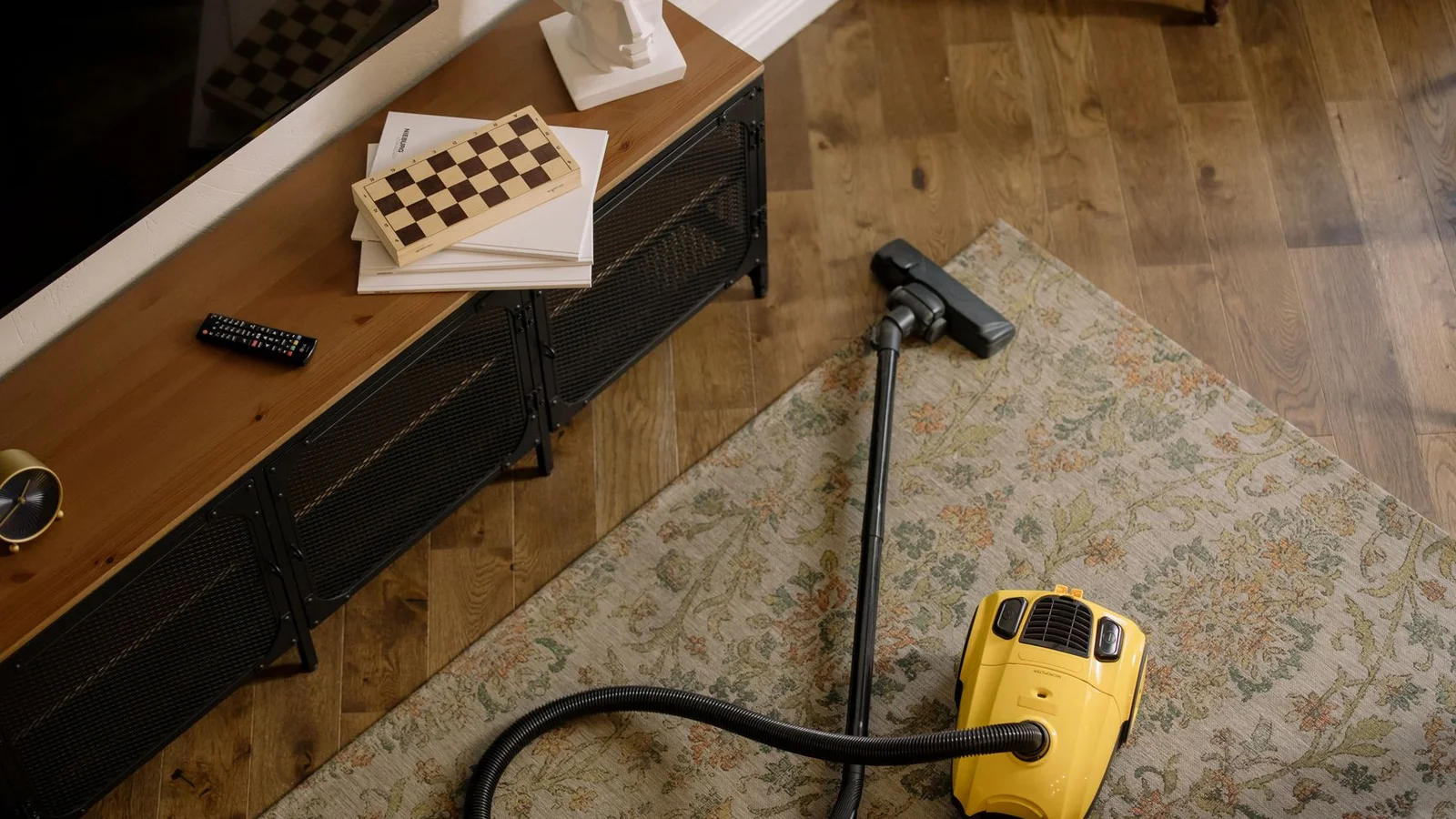 The Best Carpet Stain Removers for Renters (Amazon Picks)