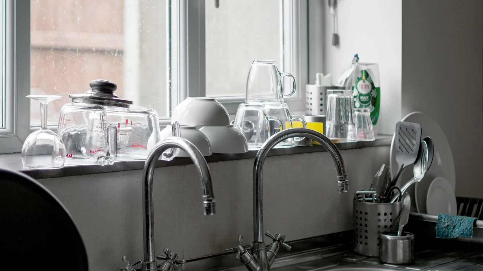How to Remove and Clean a Clogged Aerator From Your Faucet