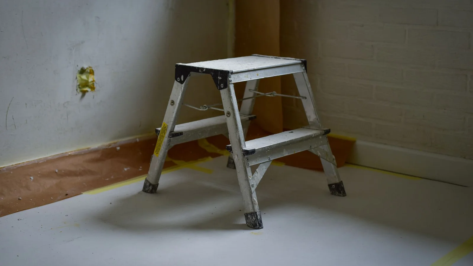 Best Peel and Stick Wall Patch Kits Renters Actually Use