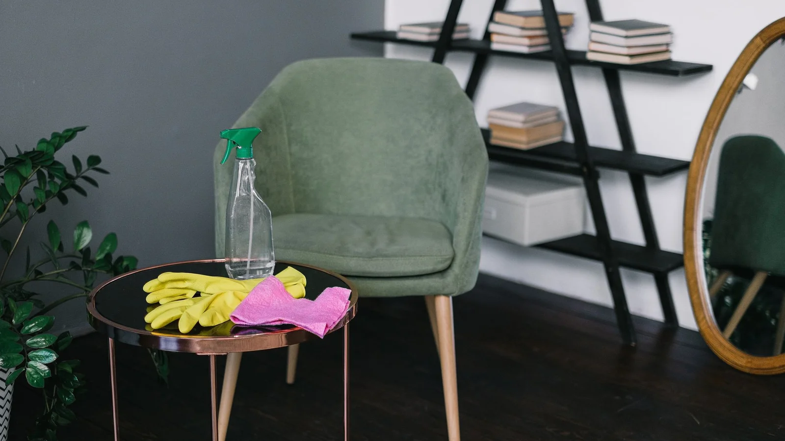 How to Hire a Move-Out Cleaning Service (And What It Costs)