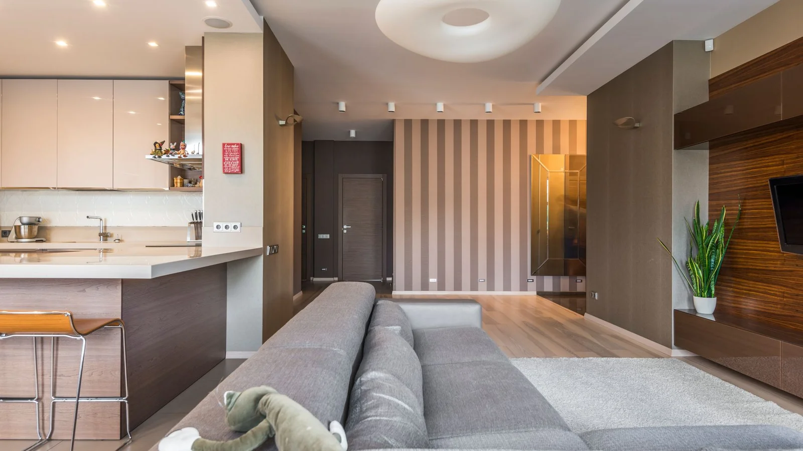 Low Water Pressure in Your Apartment? Here’s What to Check