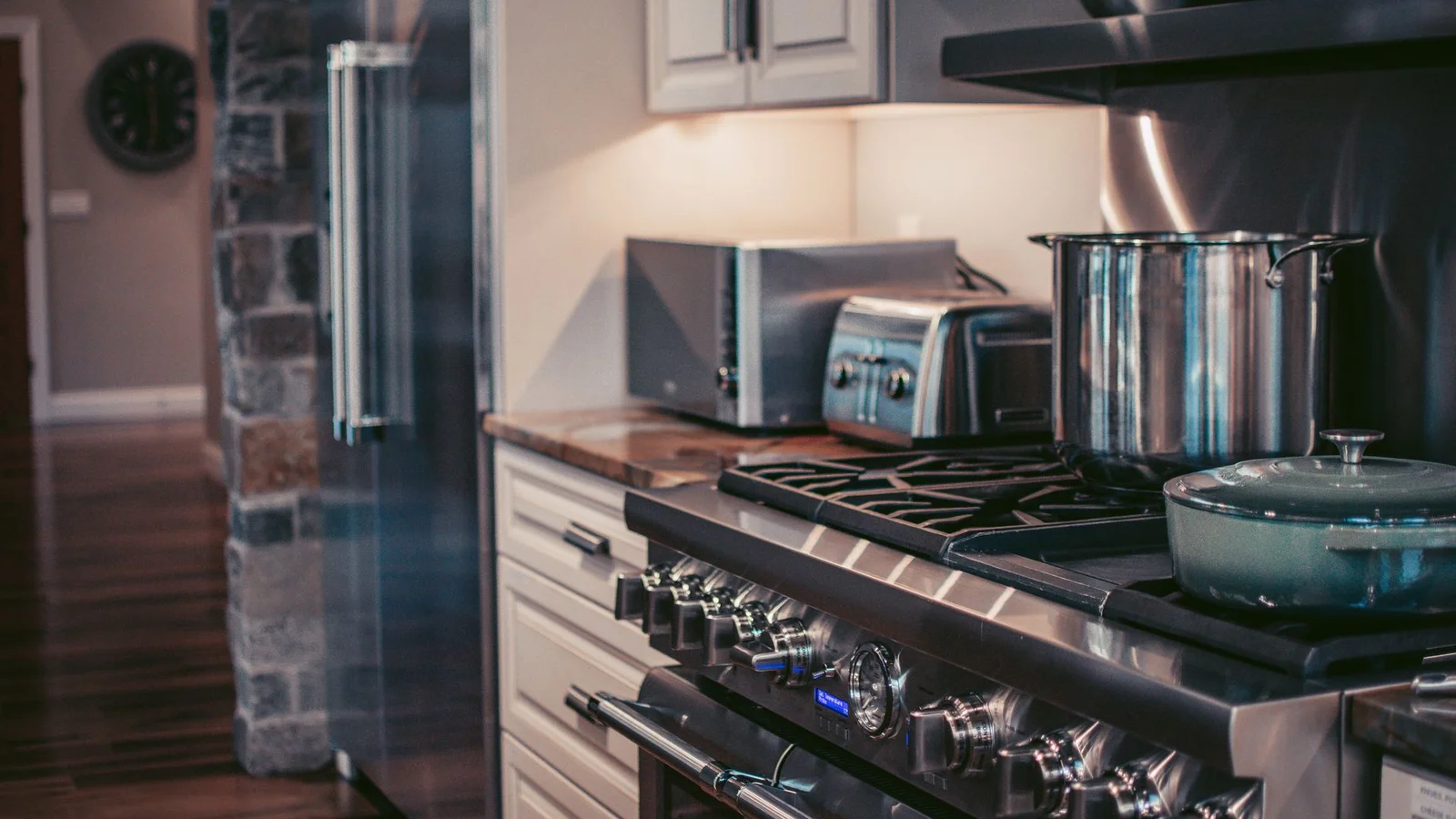 Stove Burner Won’t Light? Simple Fixes Before You Call Maintenance